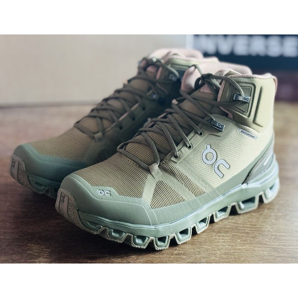Women’s Size 6.5 On Cloudrock Waterproof Olive Reed Hiking Boots 23.99245 NIB